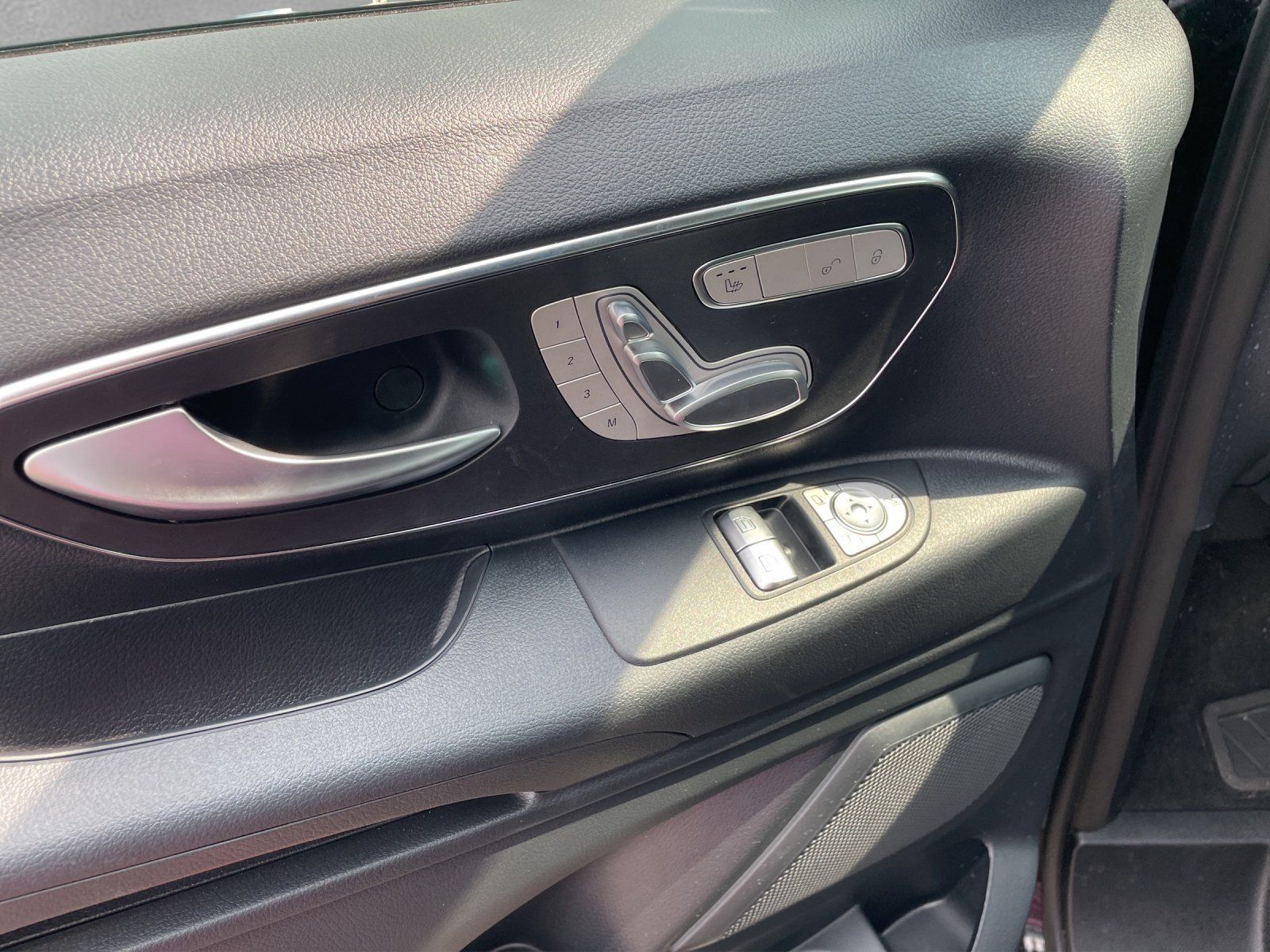 Fahrzeugabbildung Mercedes-Benz Vito 119 CDI XL 4x4 Tourer SELECT DISTRO Standhz