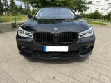 BMW 730d xDrive M-Sportpaket Individual B&W  - BMW 730: 730i