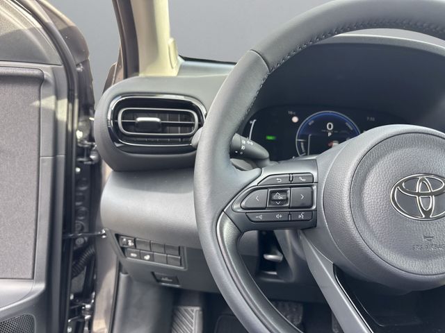 Yaris Hybrid Team Deutschland 1.5 LED Apple Car