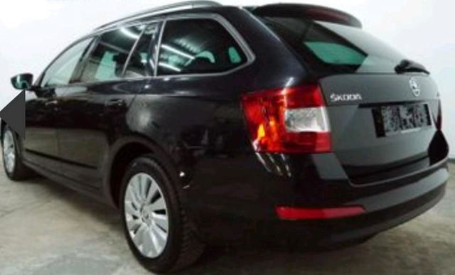 Skoda SKODA OCTAVIA / DSG / 8  Reifen/ Navi  / ...