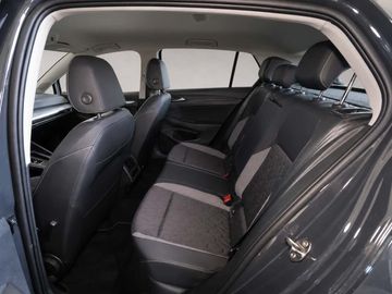 Volkswagen Golf - 8