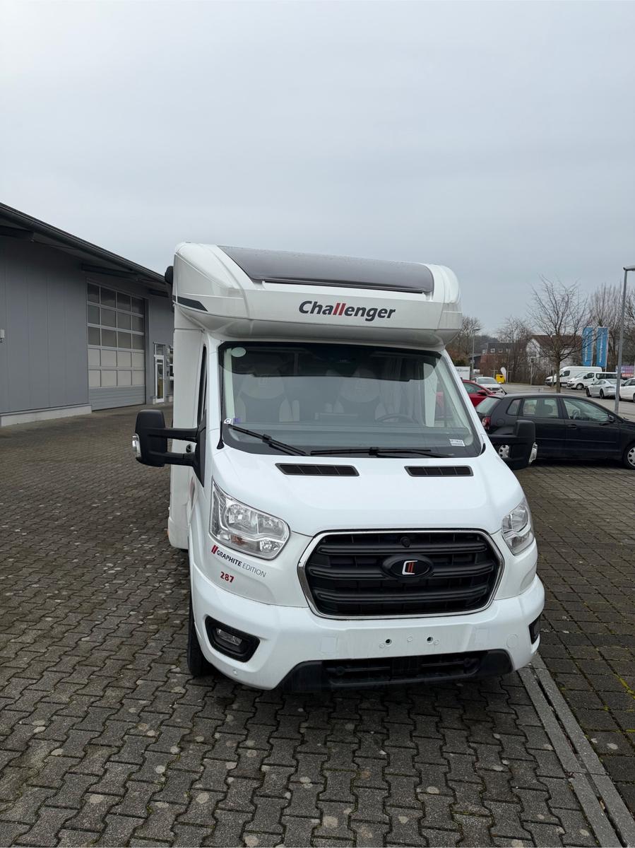 Challenger 287 Graphite Edition