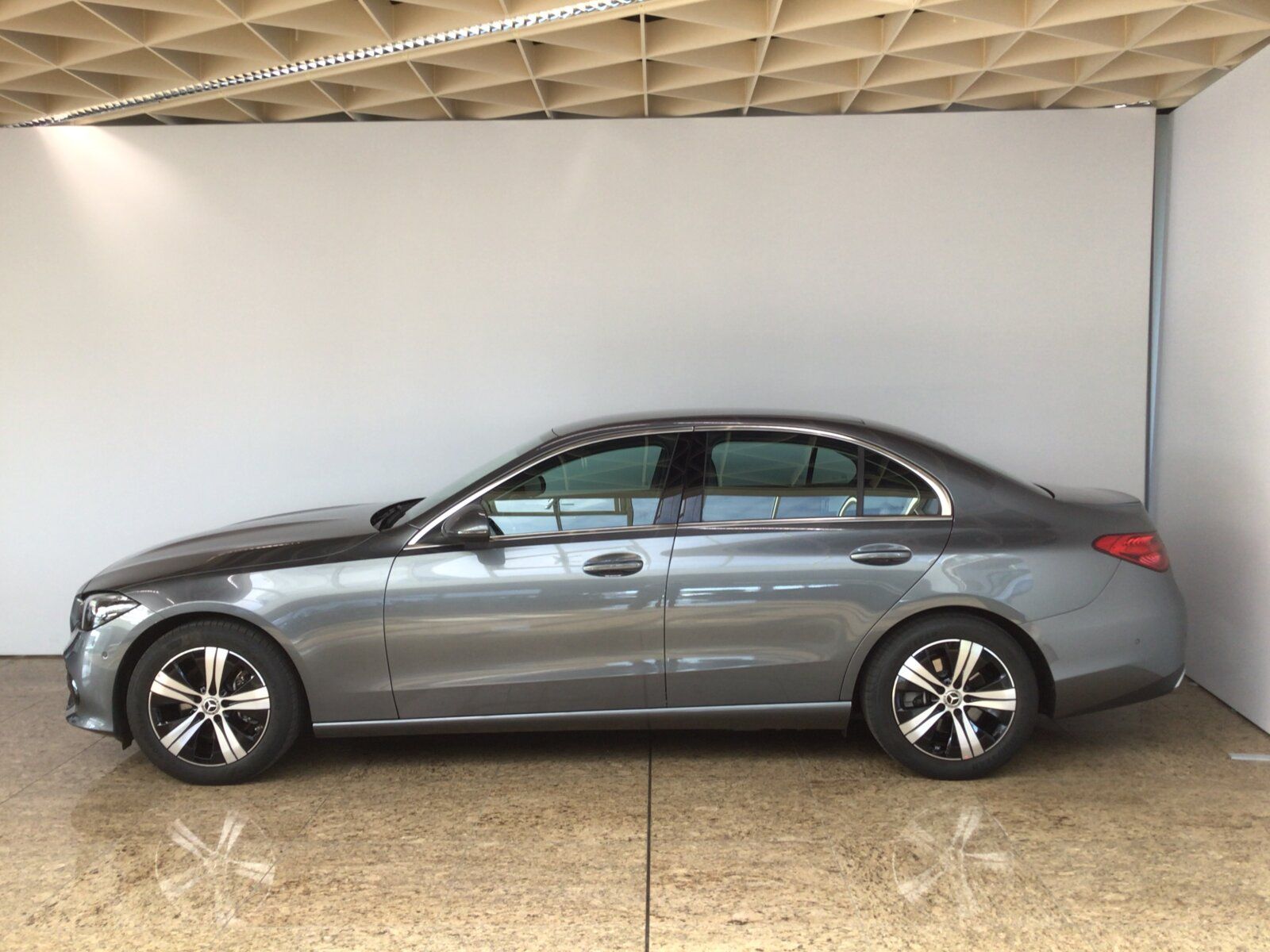 Mercedes-Benz C 220 d AVANTGARDE Advanced Totw MBUX CAR PLAY foto 2