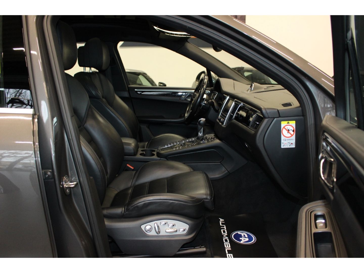 Fahrzeugabbildung Porsche Macan S Diesel Sport Chrono 2.Hand*Pano*Bose