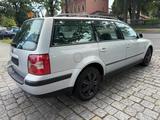 Volkswagen Passat Variant 1.8T Automatik-Vollausstattung !! - Volkswagen Passat Variant aus 1998