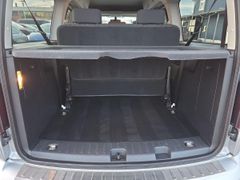 VW Caddy 2.0 TDI Maxi Comfortline~7Sitzer~Navi~SHZ