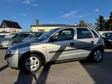 Opel Corsa 1.2 16V Elegance - Opel Corsa aus 2001: 1.2