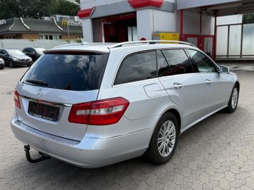 Mercedes E 220 - 3