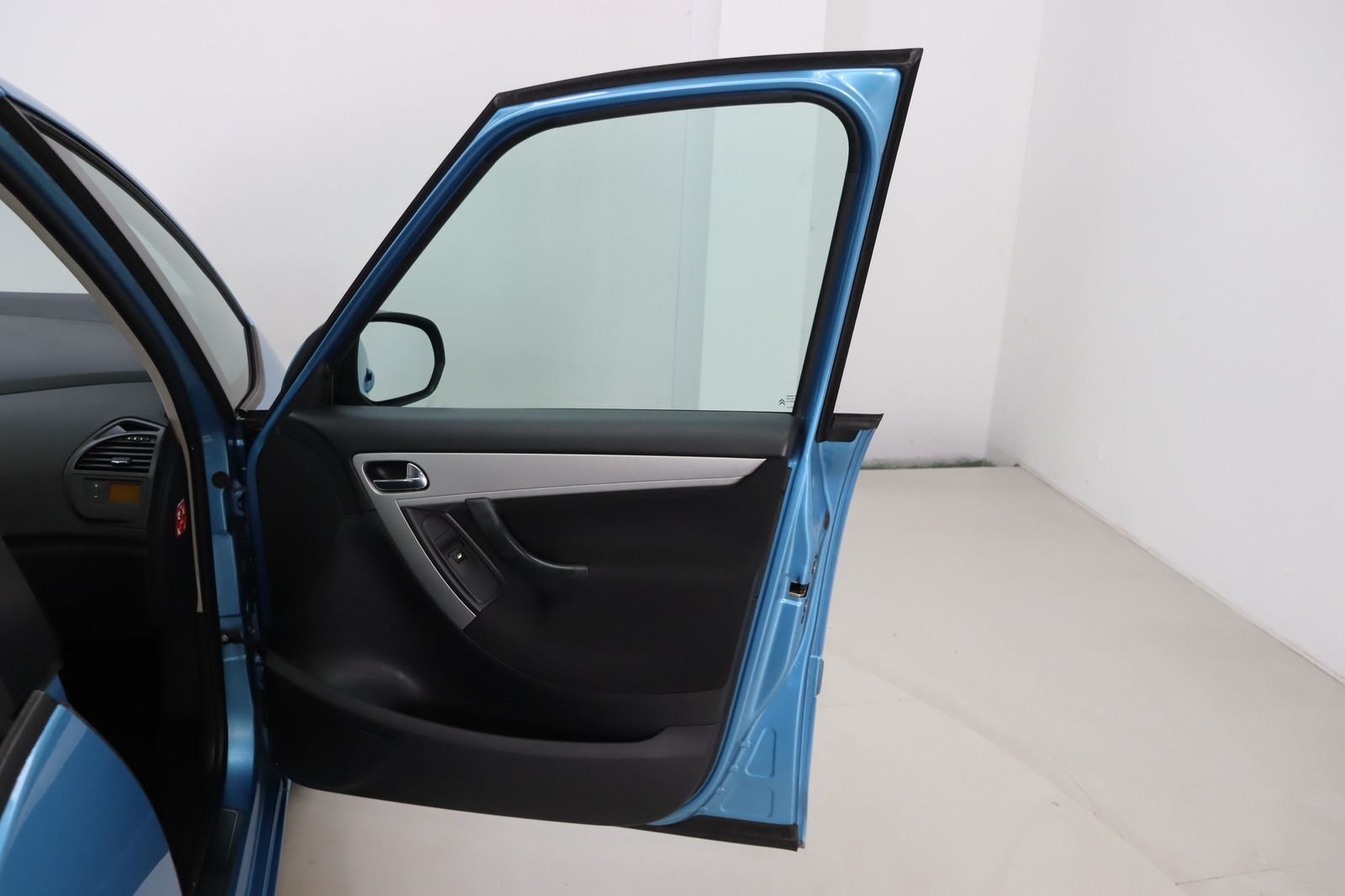 Fahrzeugabbildung Citroën C4 Picasso 1.8 16V Tendance aus 1. Hand