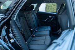 AUDI Q5 2.0 TDI quattro/ S LINE/ BUSINESS/ AHK/ 21" AUDI Q5 2.0 TDI quattro/ S LINE/ BUSINESS/ AHK/ 21"