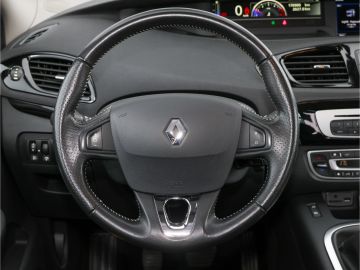 Renault Scenic III BOSE Edition 2.0 dCi 6-Gang 160