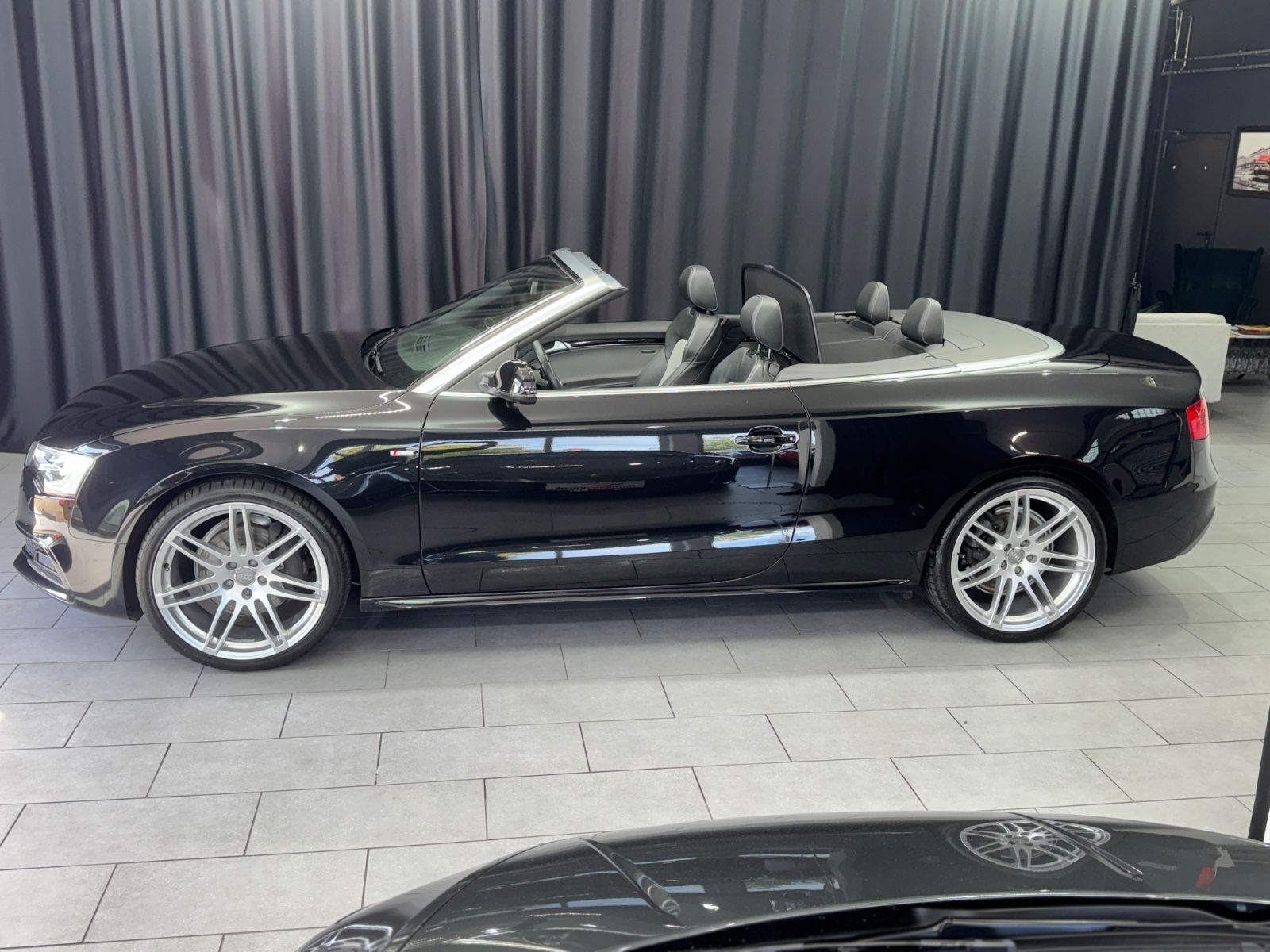 Fahrzeugabbildung Audi A5 Cabriolet 3.0 TDI quattro|3xS-LINE|S-TRONIC|
