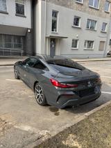 BMW M850i xDrive Coupé - - BMW M850: Coupe