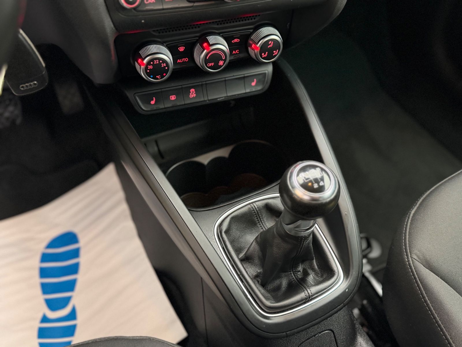 A1 attraction 1.2 TFSI Navi Sitzh. Tüv Neu