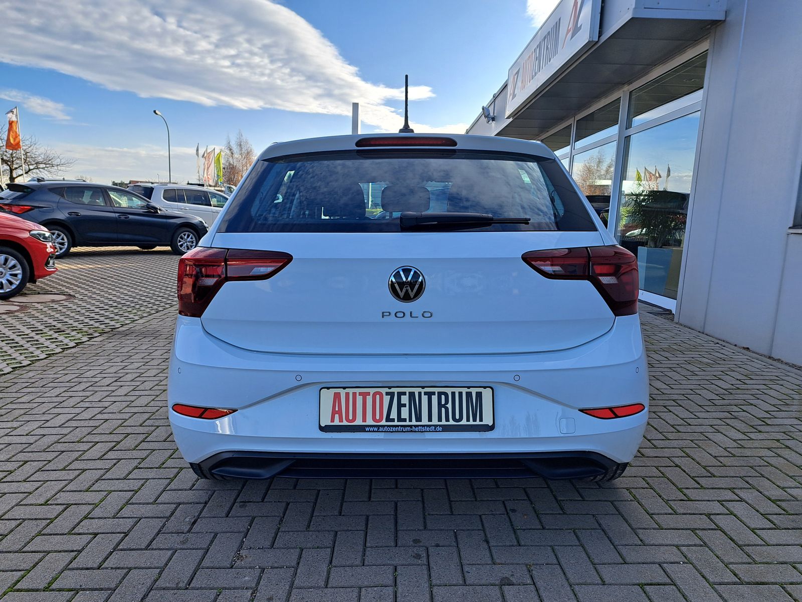 Fahrzeugabbildung Volkswagen Polo 1.0 LED KLIMA PDC LICHT- & REGENSENSOR