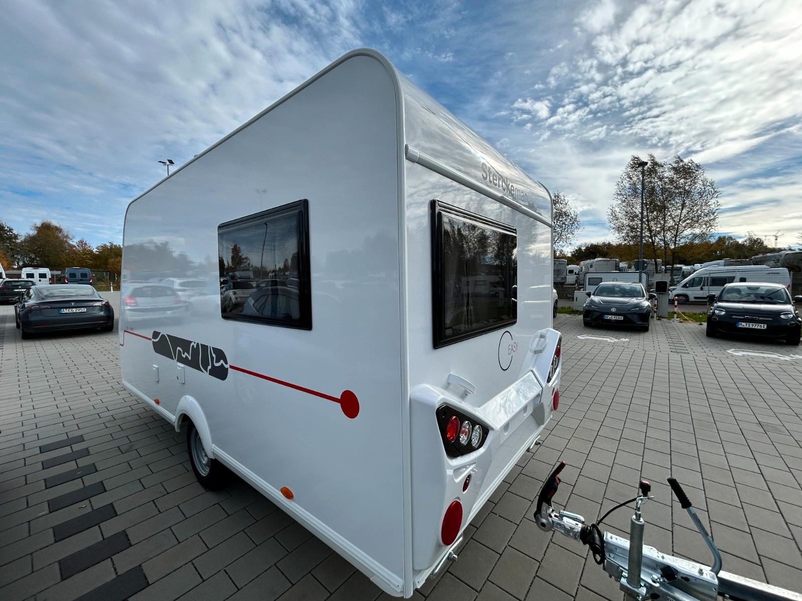 Sterckeman EASY 390 CP MJ26 mit Bugfenster!