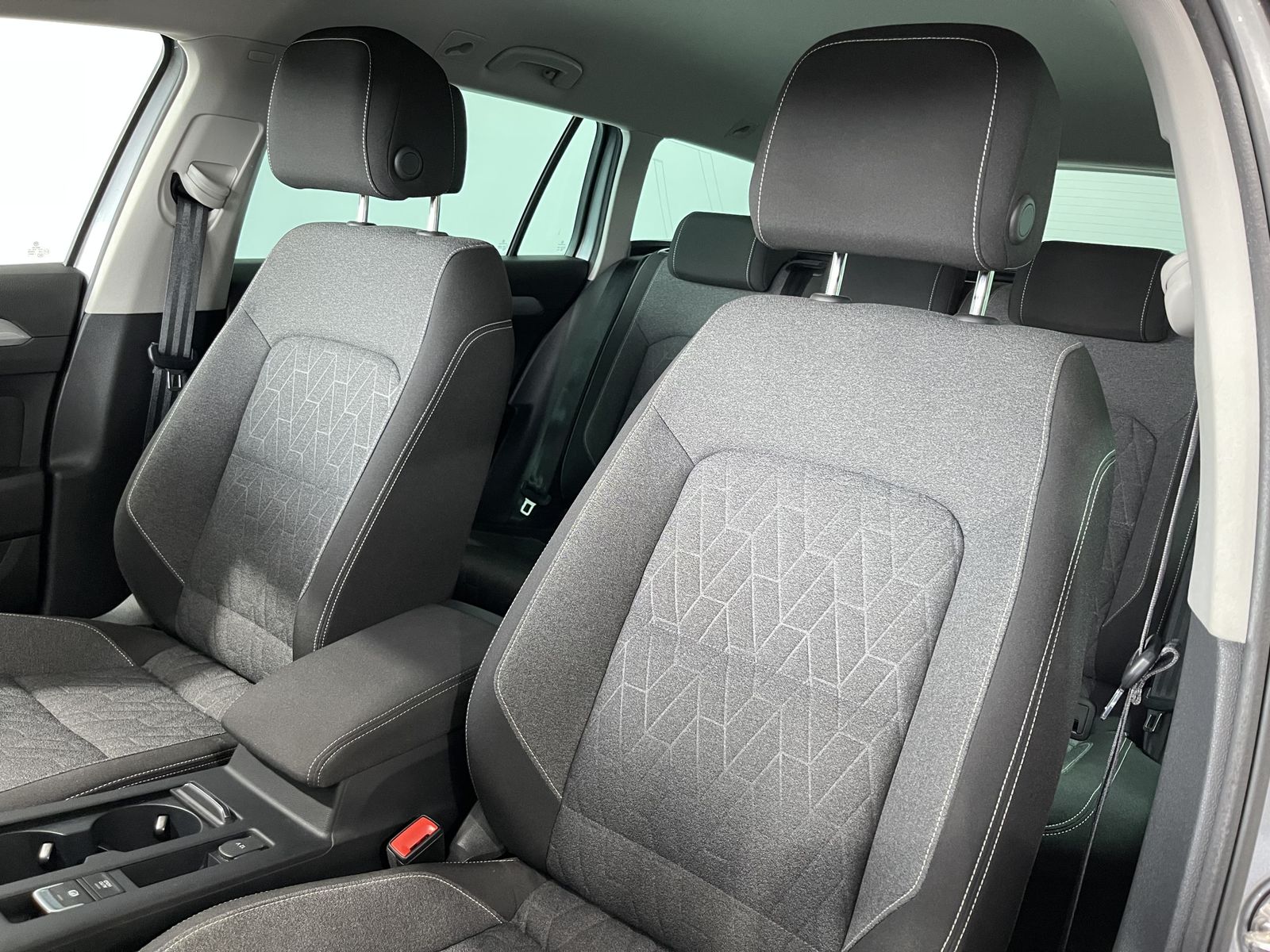 Fahrzeugabbildung Volkswagen Passat Variant 1.5 TSI*Business*Cam*LED*ACC*Spur