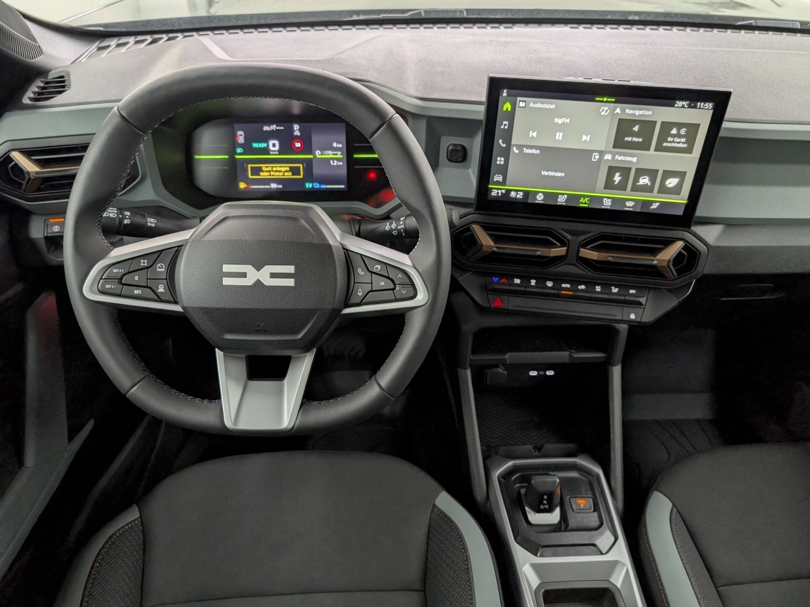 DACIA Duster Extreme Hybrid 155 Winter-Plus – Bild 16