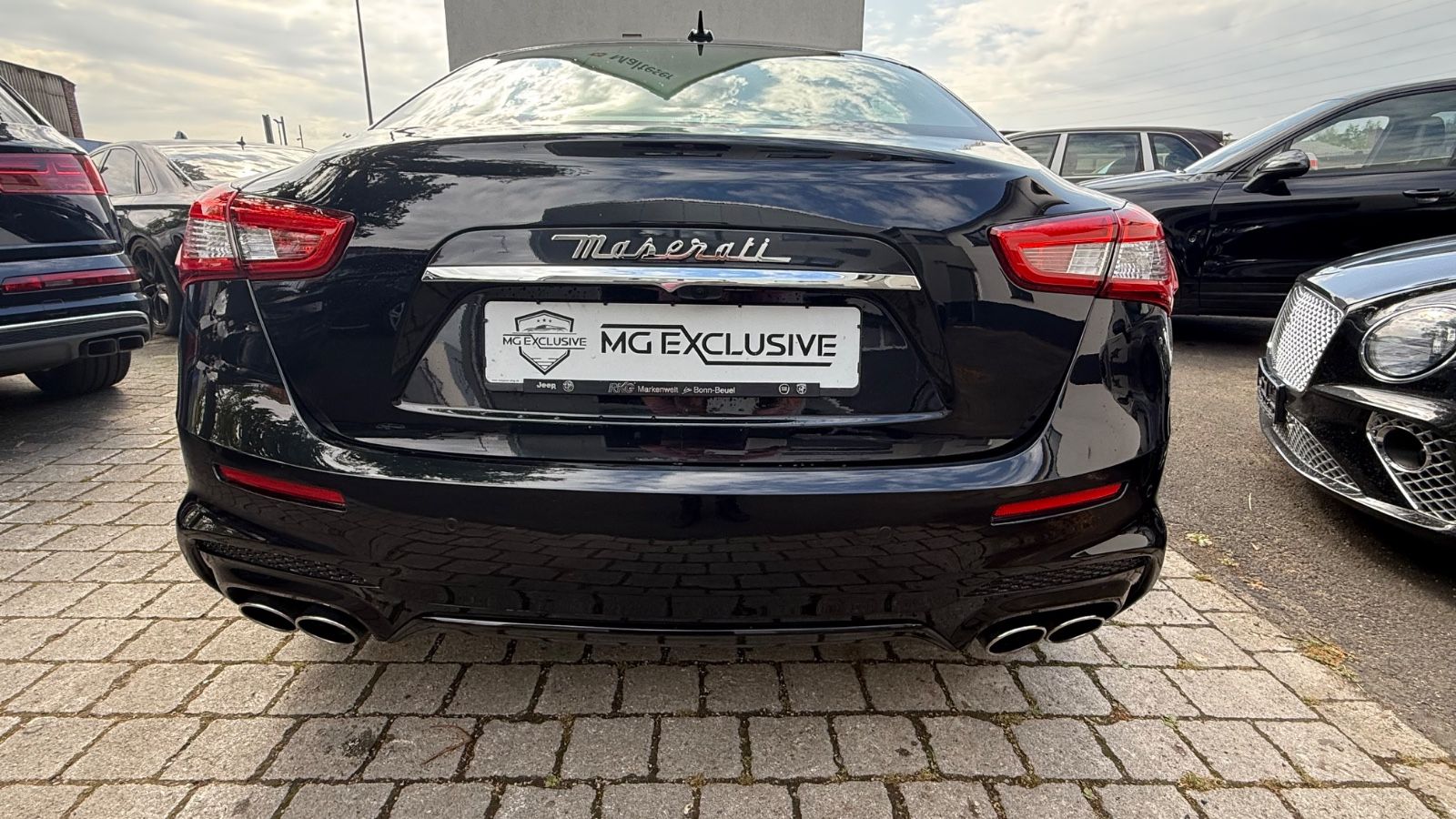Fahrzeugabbildung Maserati Ghibli GranSport Diesel