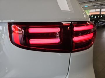 Mercedes GLB 180 - 9