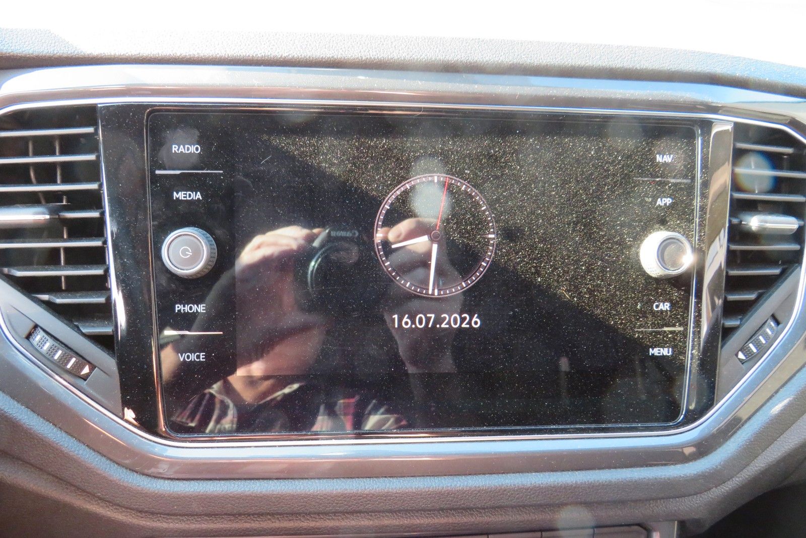 Fahrzeugabbildung Volkswagen T-Roc Sport ACC LED PDC NAVI DAB 1.HAND