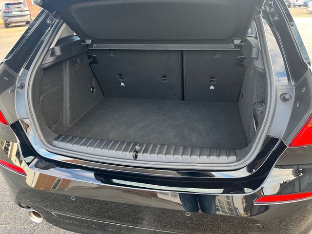 BMW 118 i Advantage Navi  Sitzheizung
