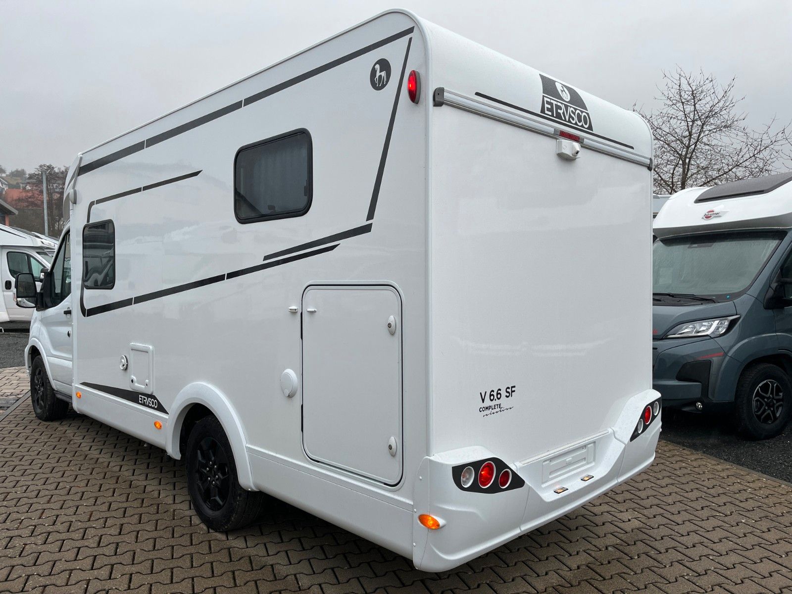 Fahrzeugabbildung Etrusco V 6.6 SF *165PS*Autom.*Complete Selection*Markis