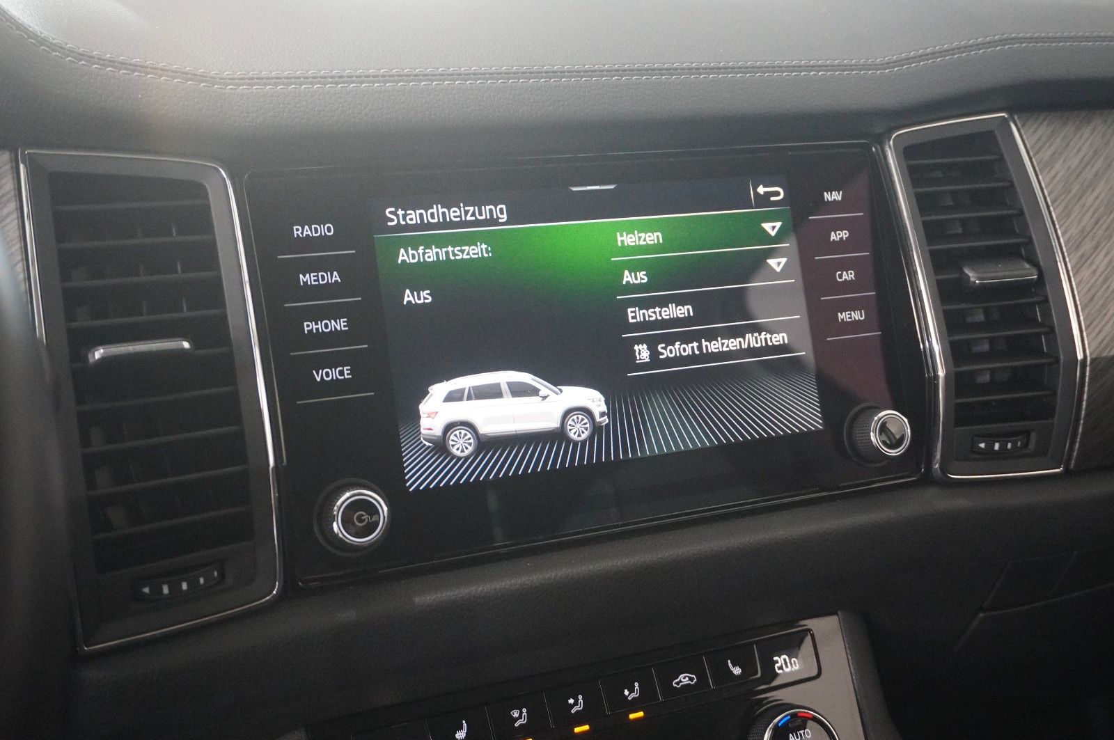 Fahrzeugabbildung SKODA Kodiaq 2.0 TSI STYLE 4X4 7-SITZ NAVI/KAMERA/AHK