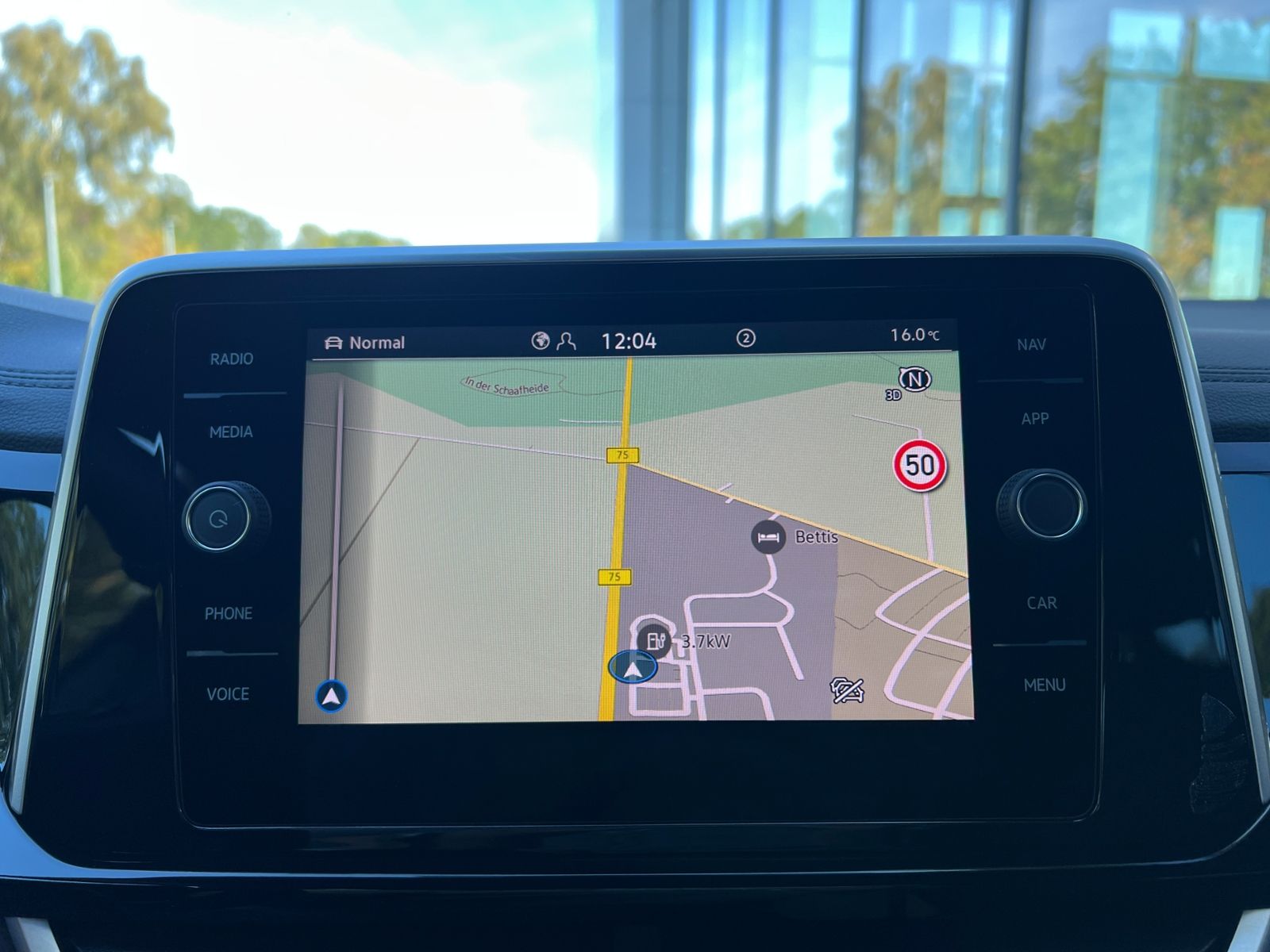 Fahrzeugabbildung Volkswagen T-Roc R-Line 1.5 TSI DSG *AHK, LED, Navi, Kamera