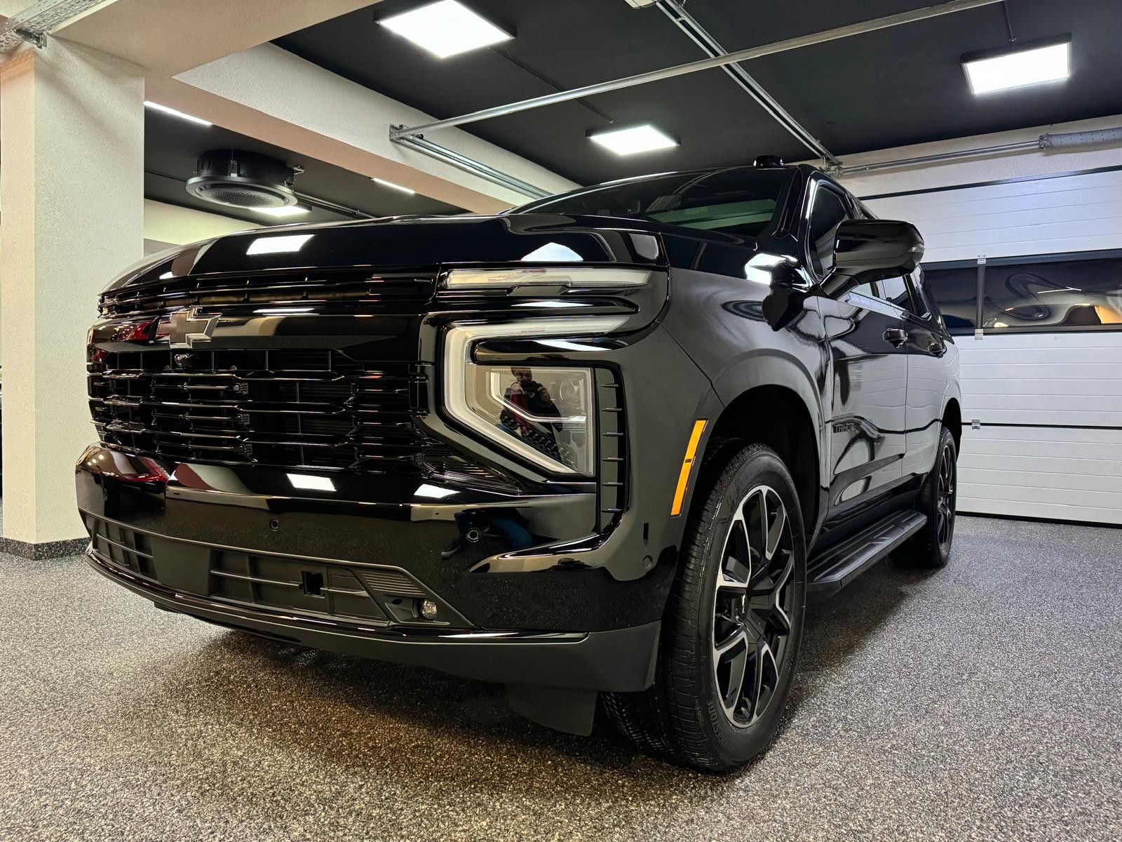 Fahrzeugabbildung Chevrolet 2026 TAHOE 6.2 ECOTEC RST 4x4-22"-NAV