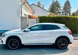 Mercedes-Benz Merzedes Benz GLA 180 7G-DCT Urban Edition - Mercedes-Benz: Merzedes