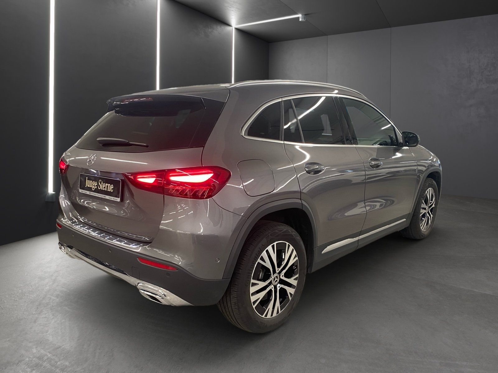 Fahrzeugabbildung Mercedes-Benz GLA 250 e Progressive*Pano*Distro*Burmester*360*