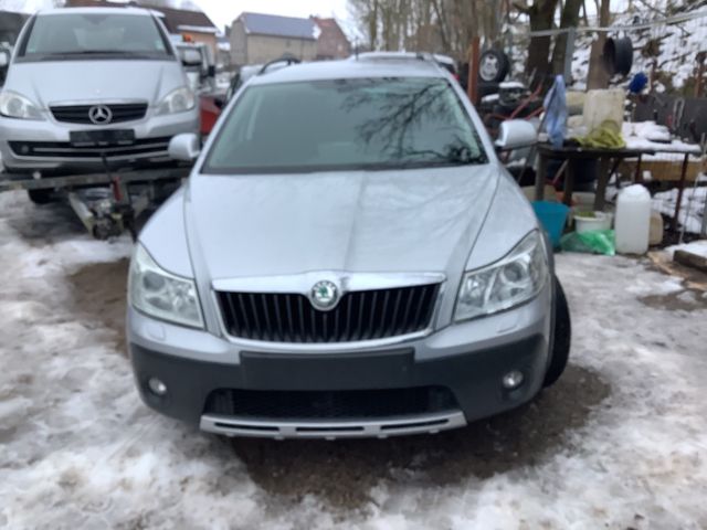 Skoda Octavia 2.0 TDI 4x4 Scout Combi