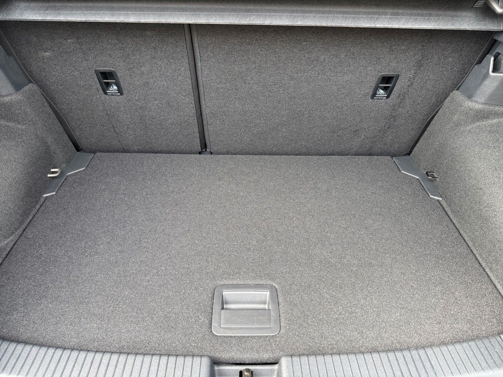 Fahrzeugabbildung Volkswagen T-Cross Life ACTIVE 1.5 TSI