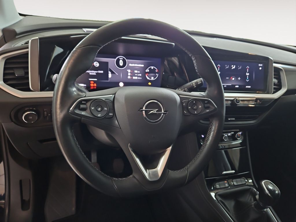 Fahrzeugabbildung Opel Grandland 1.2 DI GS LED Sitzheizung Rückfahrkame