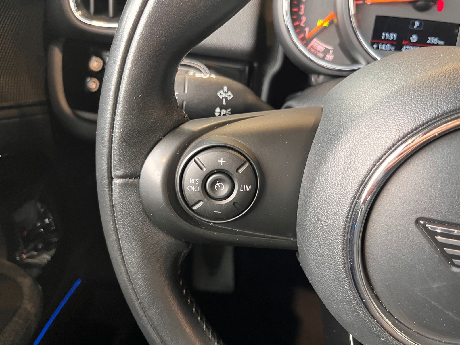 Fahrzeugabbildung MINI Countryman Cooper S LED NAVI ALU