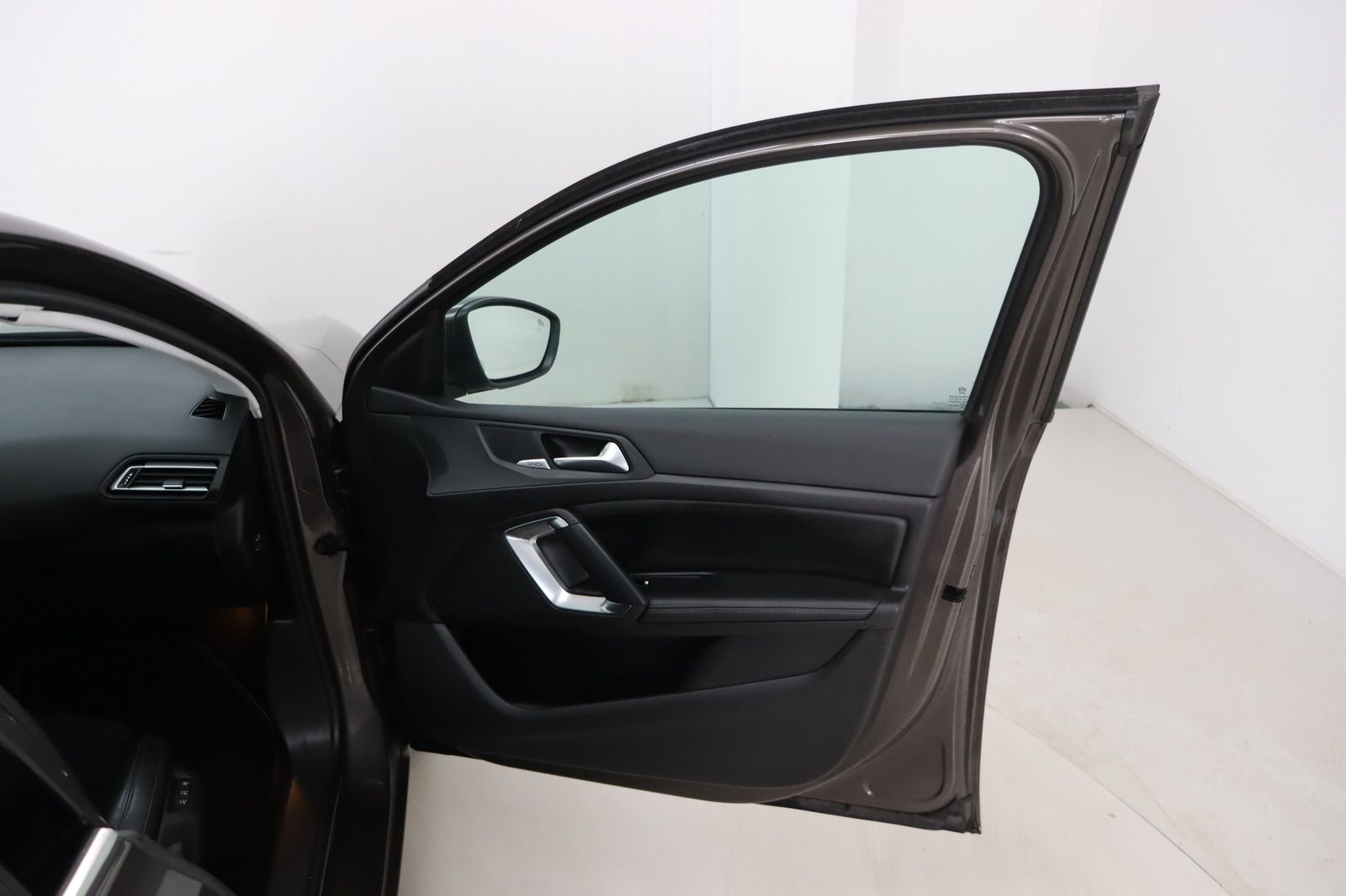 Fahrzeugabbildung Peugeot 308 Active * LED * Navi * Massage