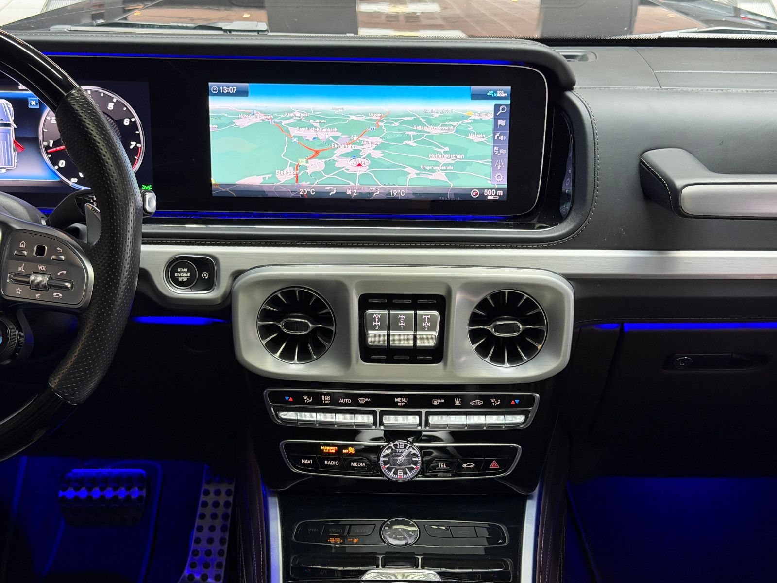 Fahrzeugabbildung Mercedes-Benz G 63 AMG/SUPERIOR/MASSAGE/MANUFAKTUR/