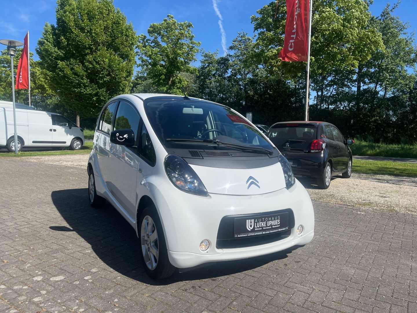 Fahrzeugabbildung Citroën C-Zero Tendance Klimaaut. DAB SHZ Notbremsass.