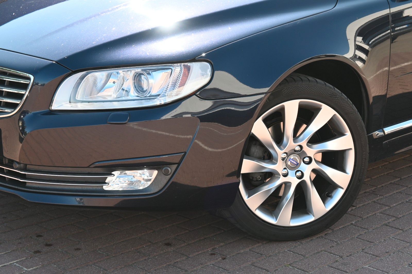 Fahrzeugabbildung Volvo S80 D4 Mom*AT*ACC*NAV*SITHZ*PANO*XEN*Top