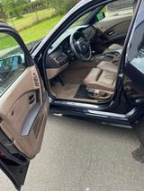 BMW 523 i 560L - BMW 523 aus 2006: 523i