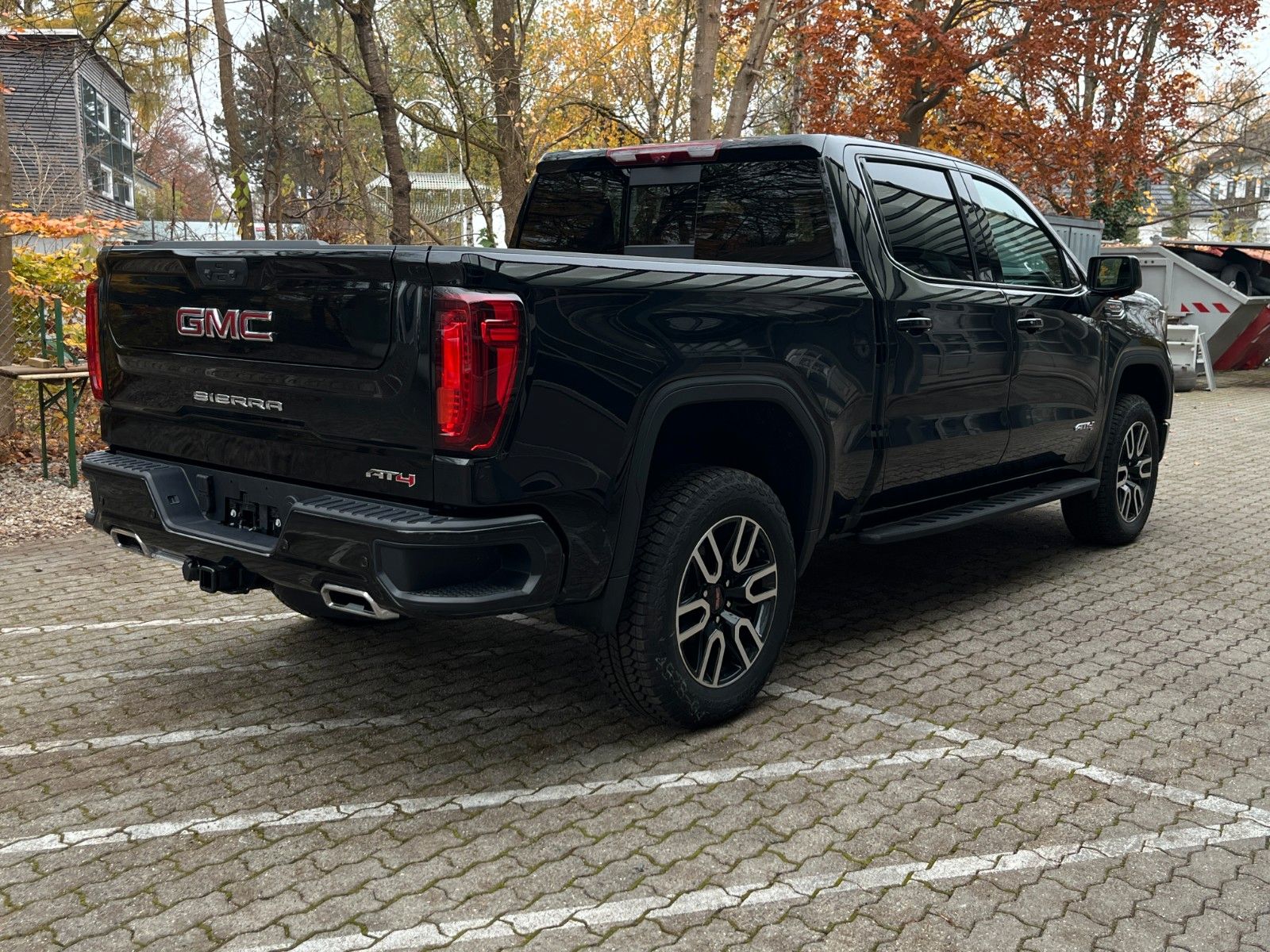 Fahrzeugabbildung GMC Sierra 1500 AT4 6.2*360°*AHK*22Zoll*HeadUp
