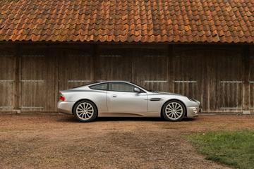 2003 Aston Martin VANQUISH — миниатюра 12