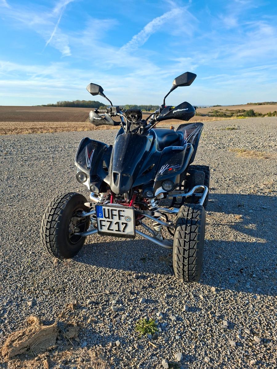 Suzuki  2008 — салон