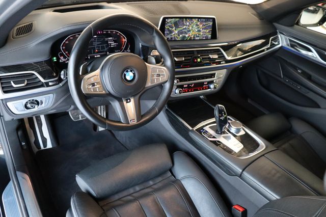 Fahrzeugabbildung BMW 730 d xDrive M Sportpaket|CARBON-CORE|360°|H-UP|