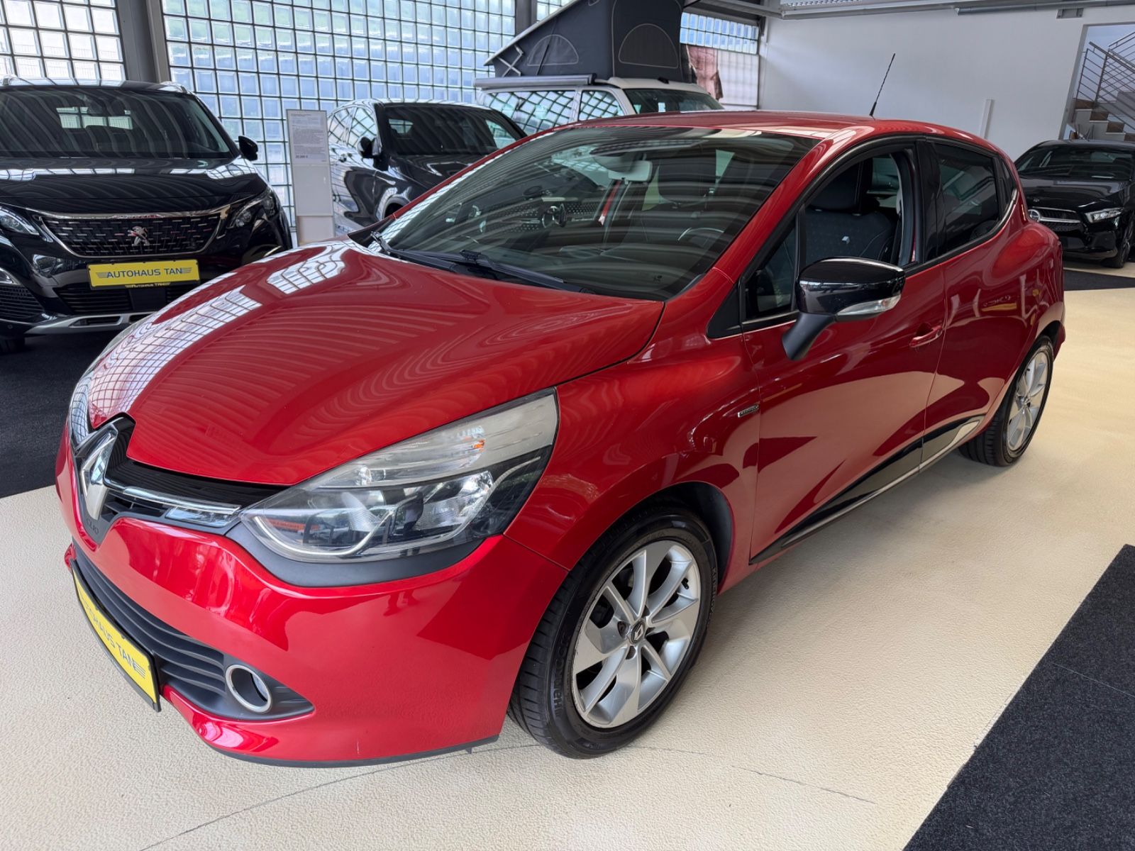 Fahrzeugabbildung Renault Clio IV Limited