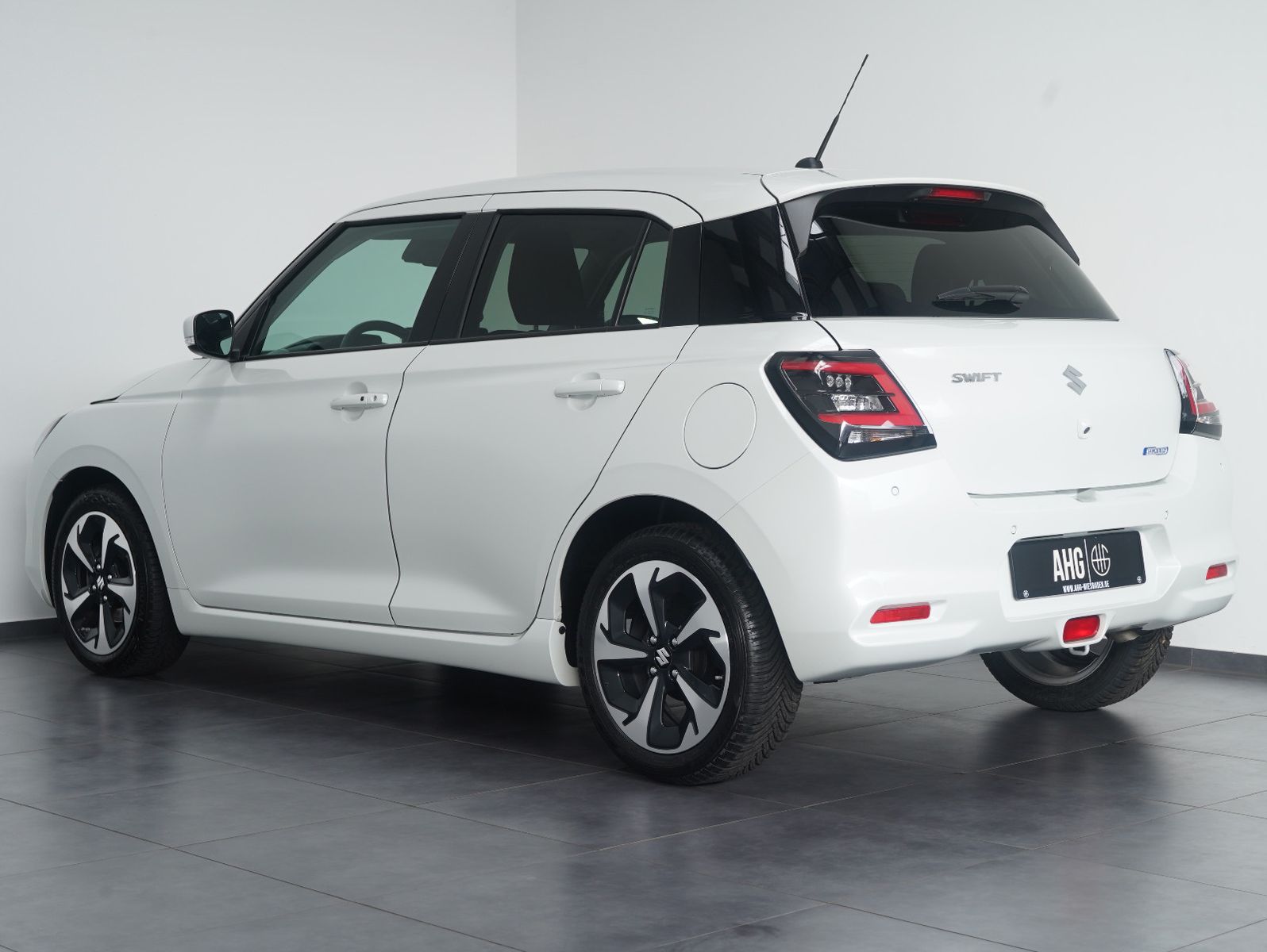 Fahrzeugabbildung Suzuki Swift 1.2 Dualjet Hybrid 61 kW Comfort+ LED/NAVI