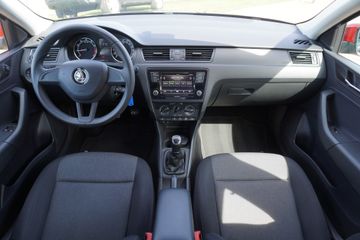 Skoda Rapid - 9