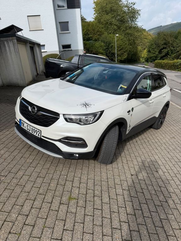 Image of Opel Grandland (X)