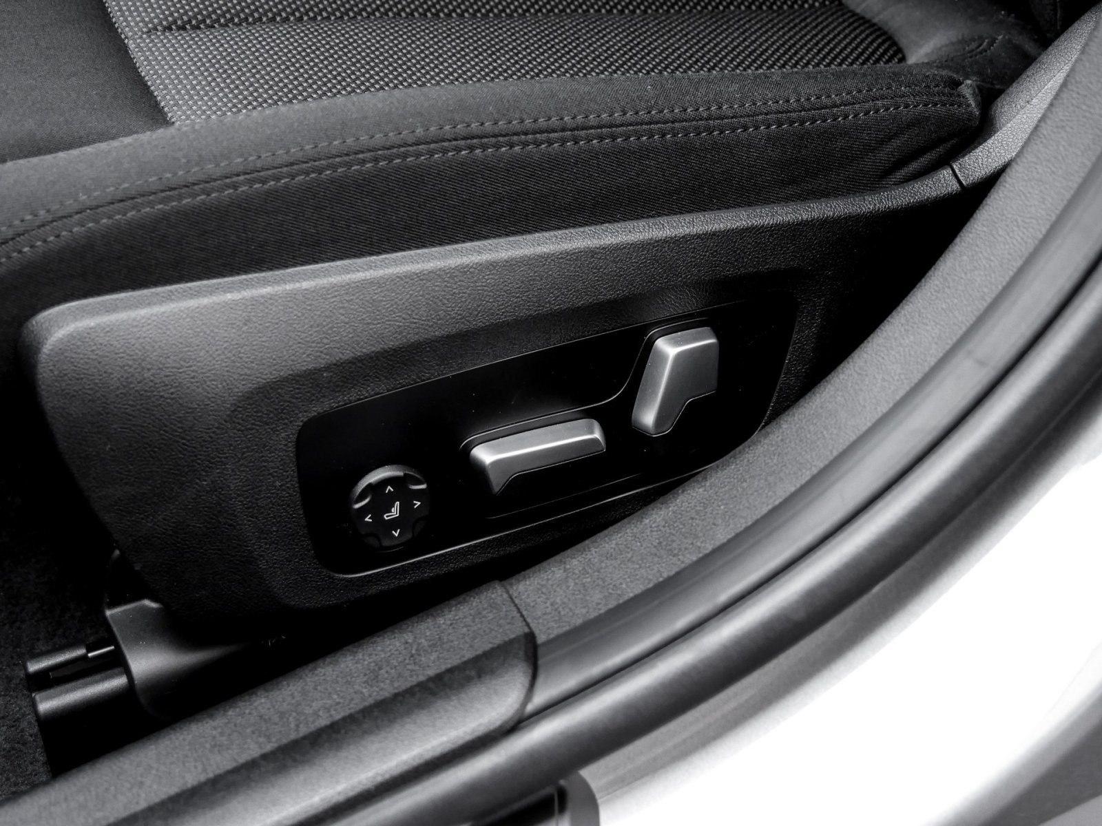 BMW 320 i HUD ACC RFK NAVI LED PDC, миниатюра 12